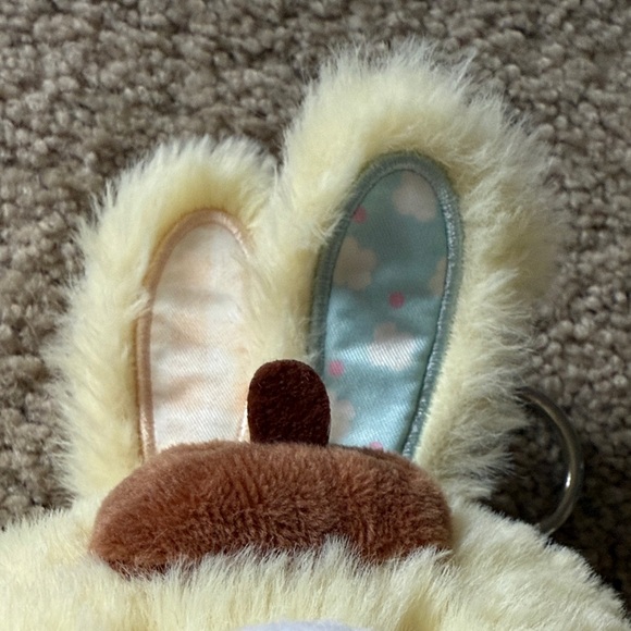 Sanrio Pompompurin Fuzzy Plush Keychain - Picture 5 of 12